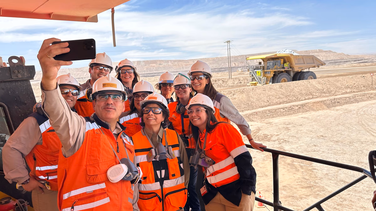 Ministra de Minería visitó Spence | BHP y destacó su liderazgo en balance de género