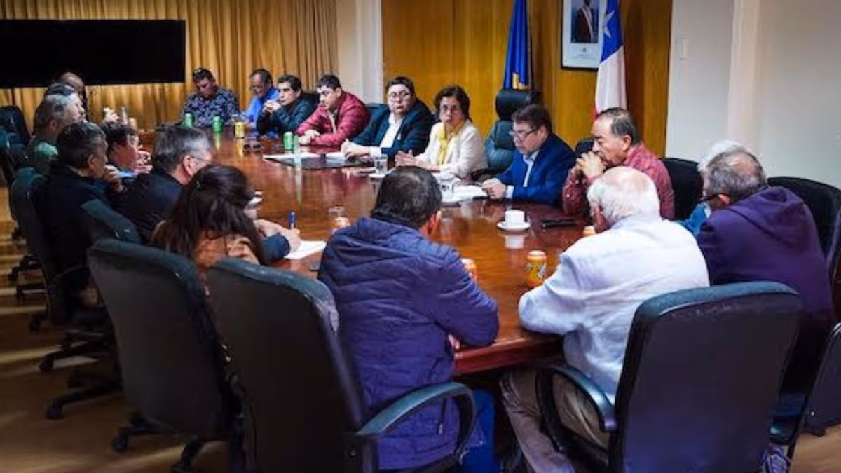 Ministra Williams anunció que primeros procesos participativos por Estrategia Nacional del Litio serán en Atacama