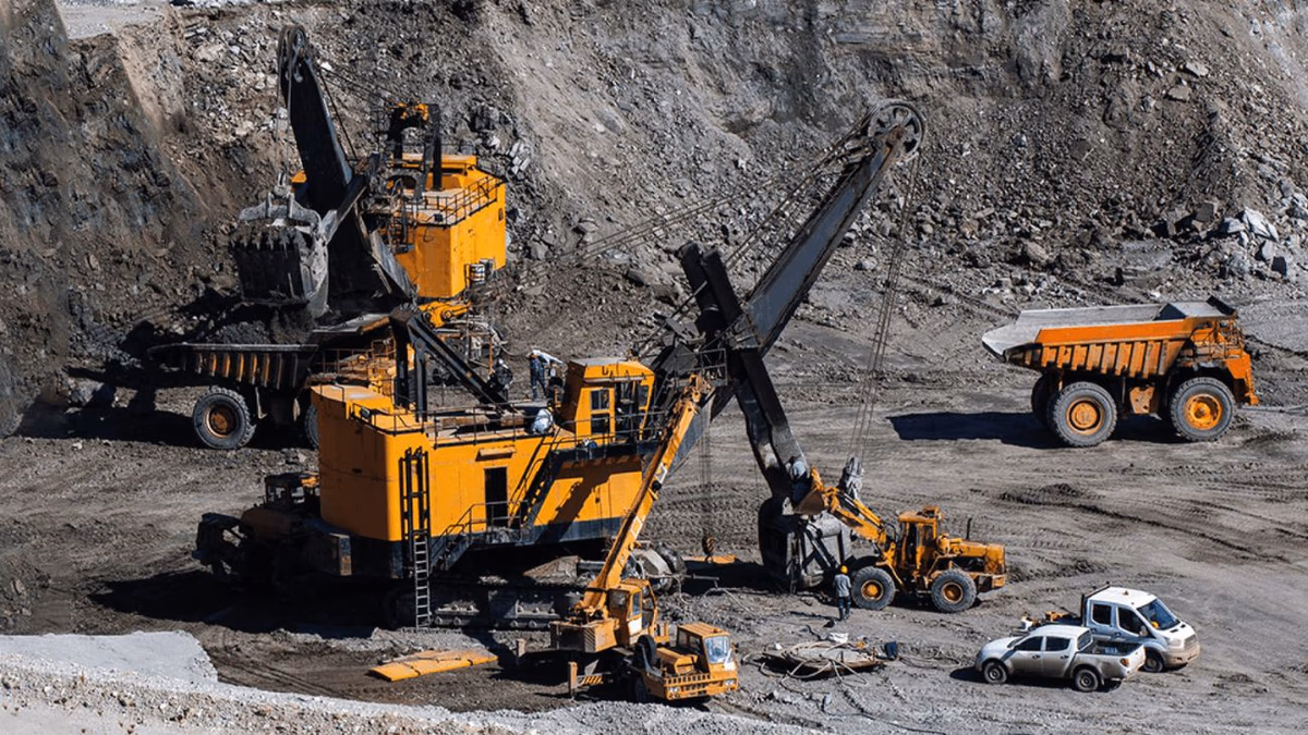 Nahil Hirsh lidera el nuevo Consejo Directivo de Women in Mining Perú 2025-2027 enfocado en el empoderamiento femenino en la minería