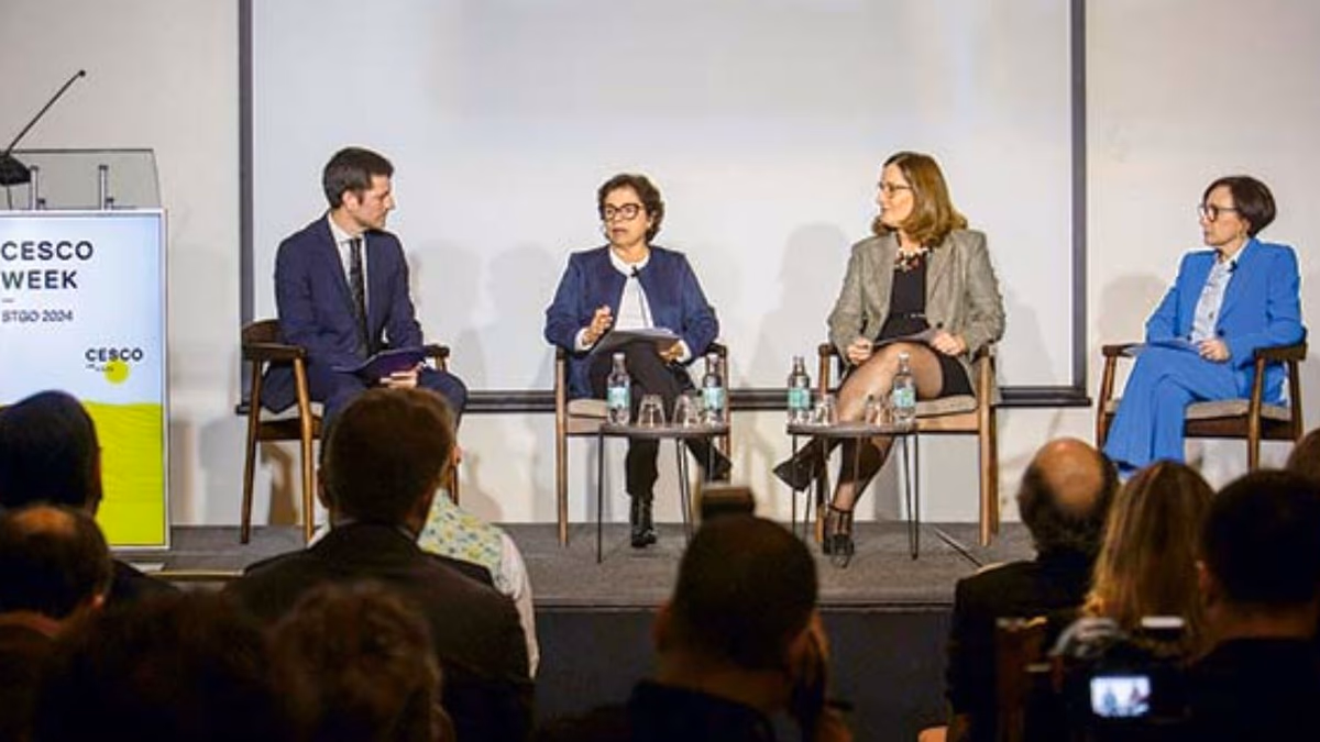 «Necesidad de permisos y acuerdos: Debates en la industria minera»