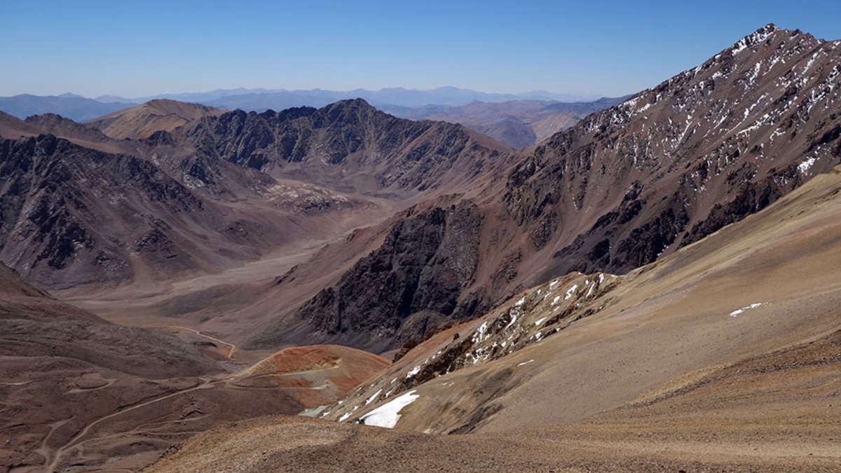 NGEx Minerals informa 876 metros a 0,74% CuEq, incluidos 210 metros a 1,06% CuEq en el depósito de cobre y oro Los Helados