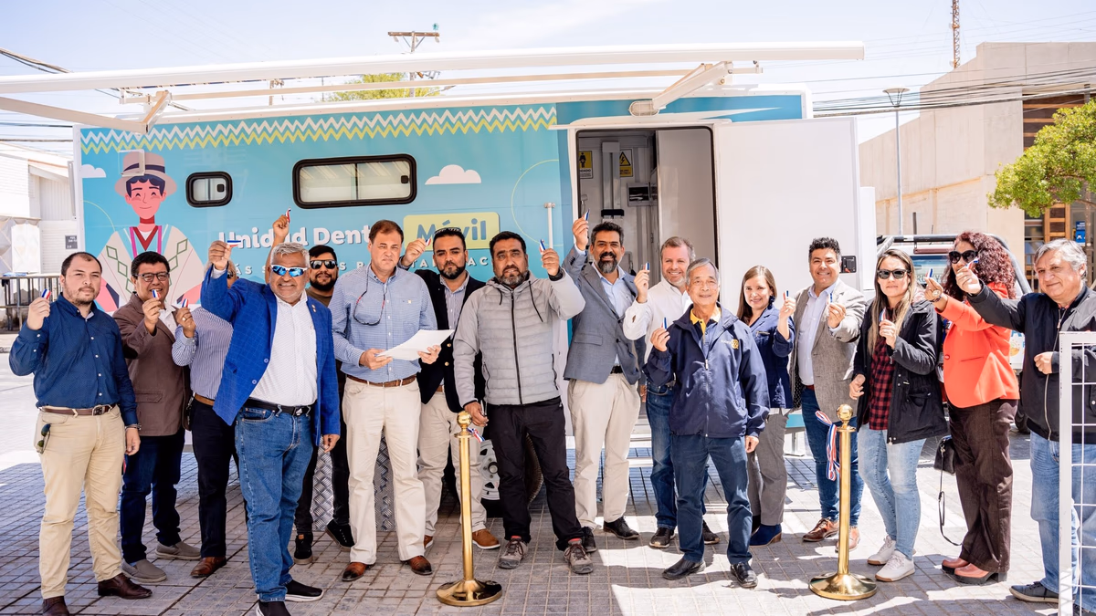 Collahuasi y Rotary Club Cavancha entregan unidad dental para atender a 3 mil 200 jóvenes de la comuna de Pozo Almonte