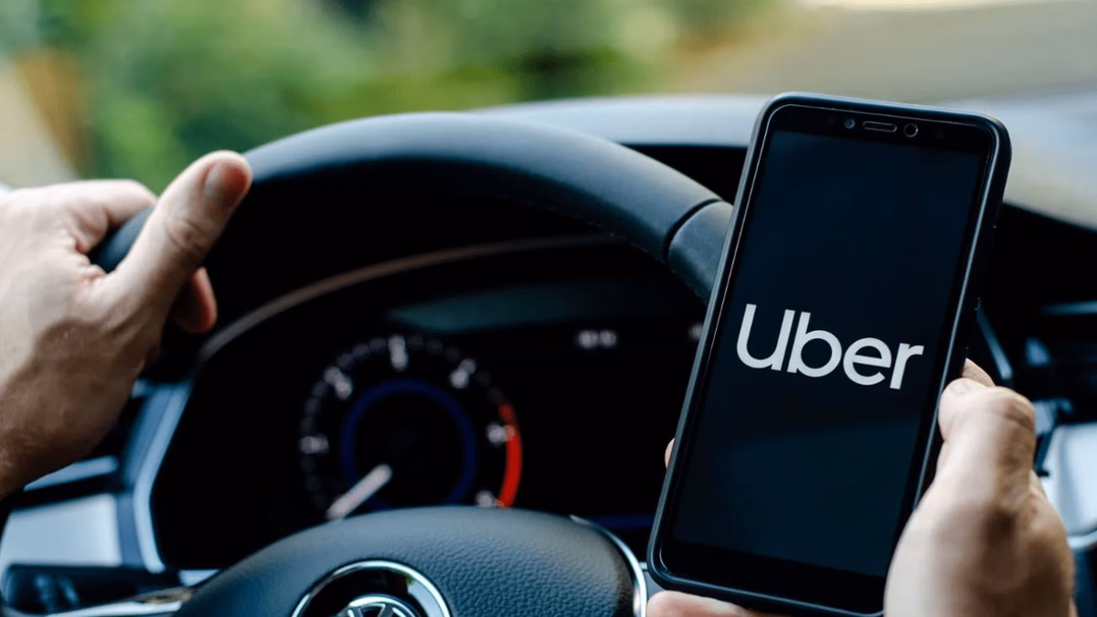 Nueva Ley en Chile Exige Licencia A2 a Conductores de Uber y Otras Apps: Entérate de los Requisitos y Cambios