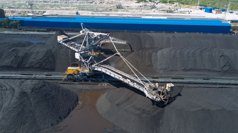 Nuevo desafío de innovación abierta: Cómo optimizar el despliegue de lonas de protección en pilas de minerales