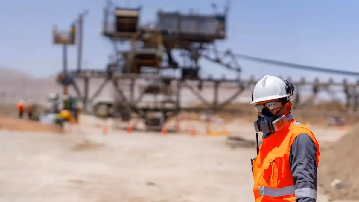 Codelco reconoce error productivo: bonos, ejecutivos y confianza bajo revisión