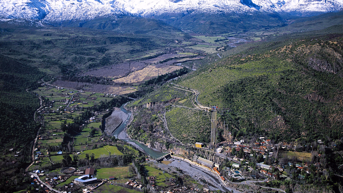 Pacific Hydro y Codelco renuevan contrato de suministro de energía 100% renovable