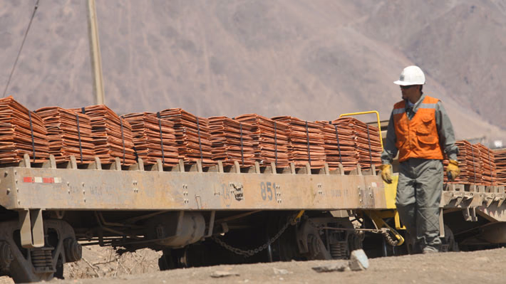 Pese a mayor precio: Ventas chilenas de cobre caen en enero a su nivel más bajo desde el peak de la pandemia en 2020