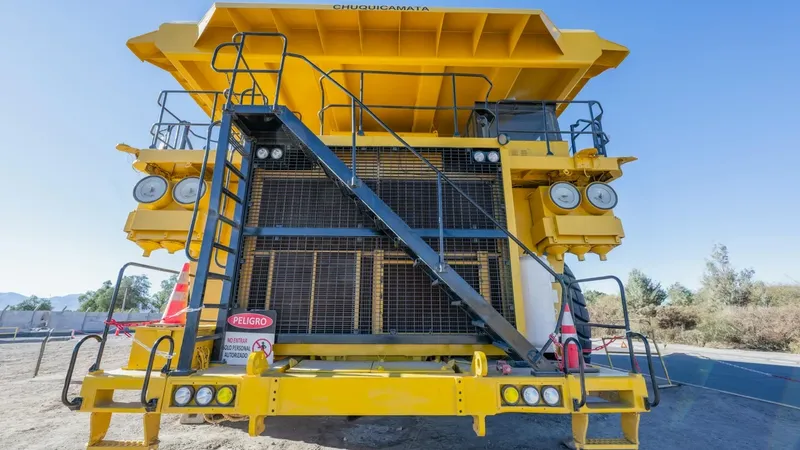Aumenta la demanda de mecánicos en minería chilena: vacantes y requisitos