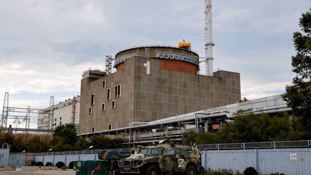 Polonia distribuye pastillas de yodo a medida que crece el temor por la planta nuclear de Ucrania