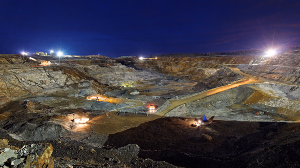 Polymetal Proyecta Vender Activos Rusos Sometidos a Sanciones en 6-9 Meses