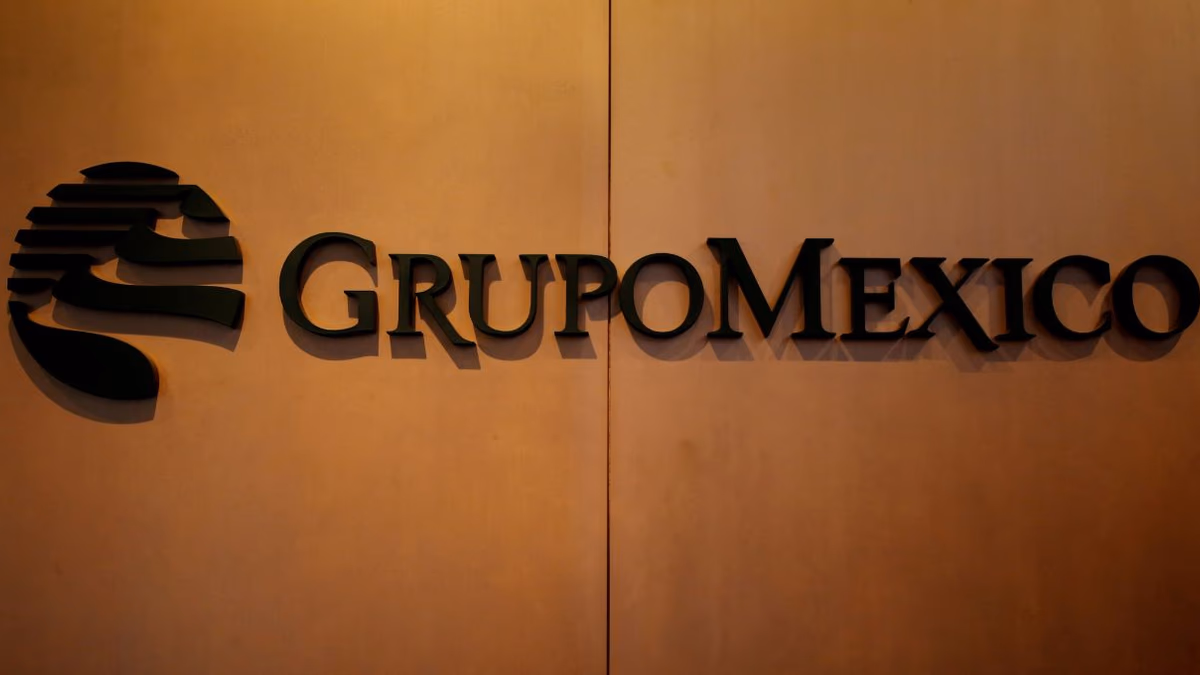 Presidente mexicano presiona a nueva ministra de Trabajo para resolver conflicto con Grupo México