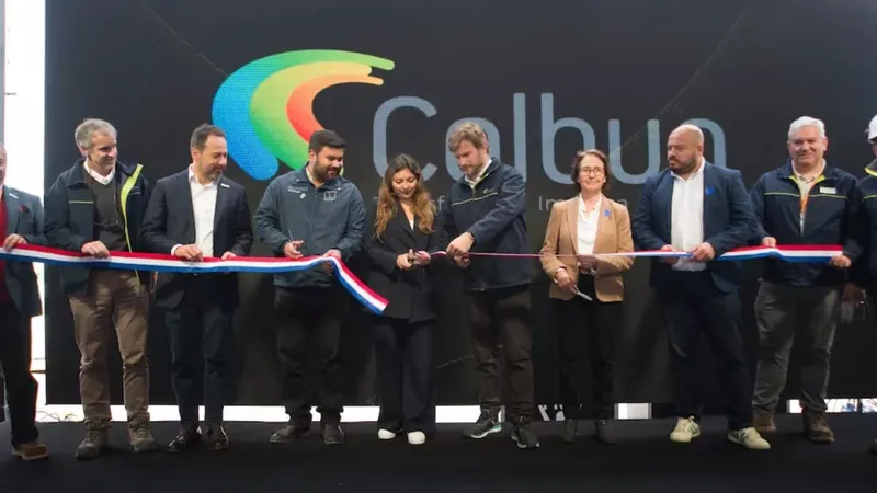 Primera planta de hidrógeno verde inaugurada por Colbún y asociada a central de generación