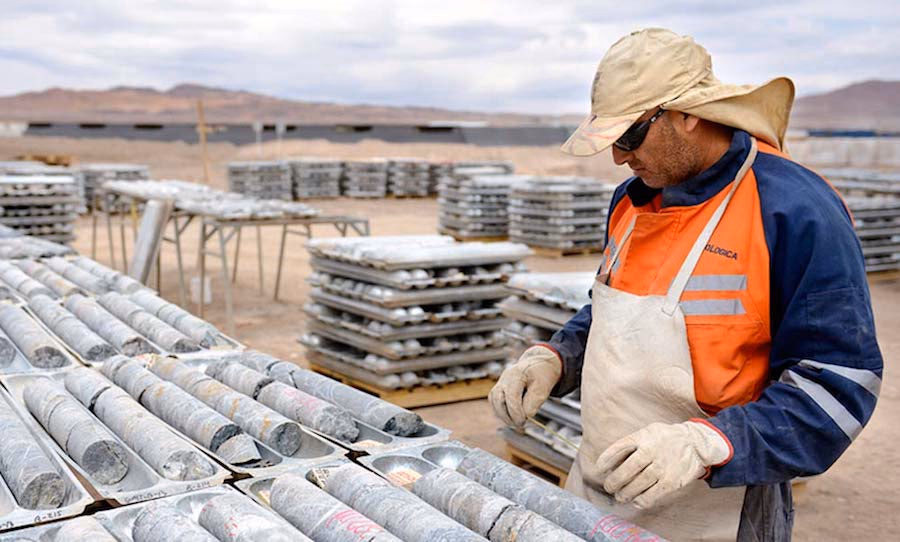 Producción de cobre de Antofagasta Minerals en 2022 cae 10%, guía para 2023 sin cambios