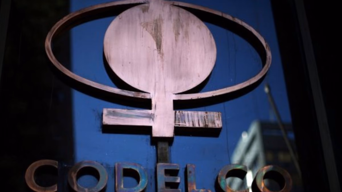 Producción de Codelco volvió a caer en julio mientras que la de Escondida se disparó, según cifras de Cochilco