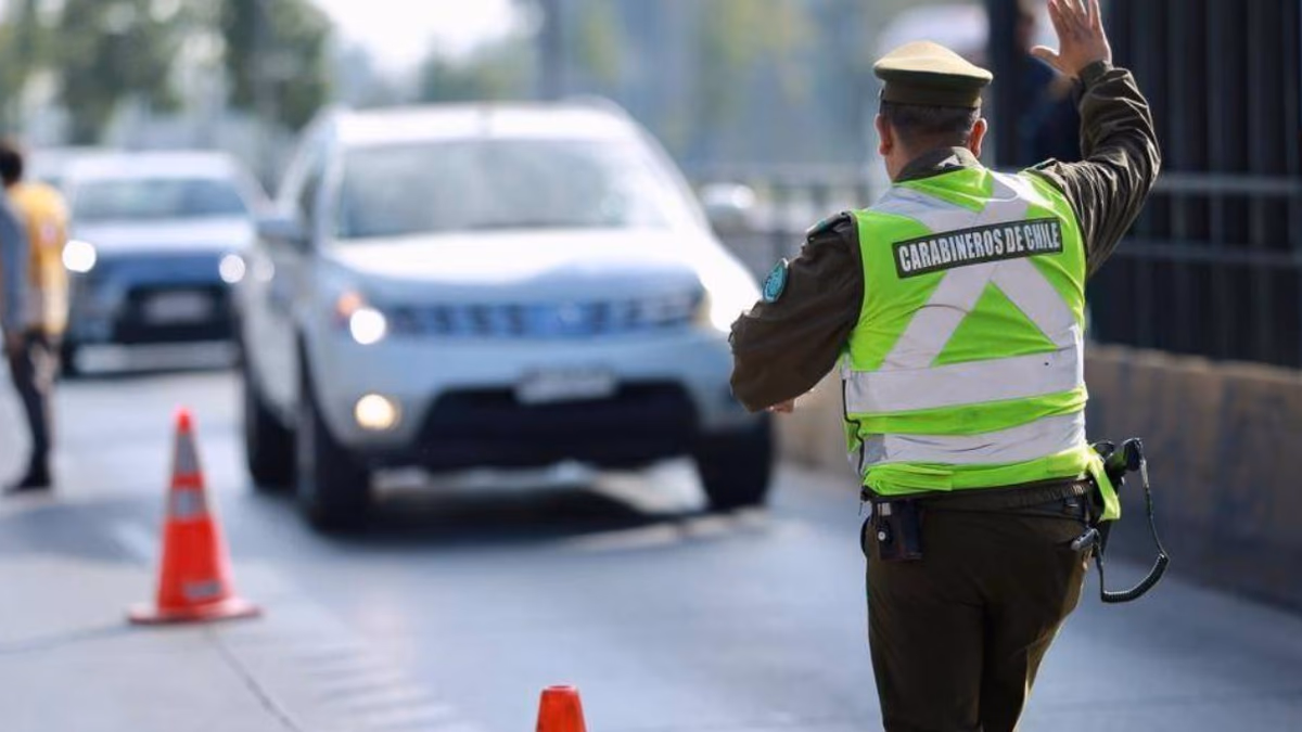 ¿Qué vehículos están exentos de la restricción vehicular en Santiago?