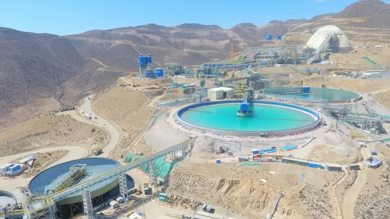 Quellaveco: 1 millón de toneladas de cobre en 3 años y el detalle operativo que explica el salto