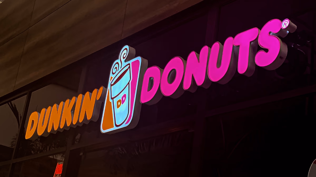 ¿Quieres trabajar en Dunkin’ Donuts? Estos son los cargos que están disponibles