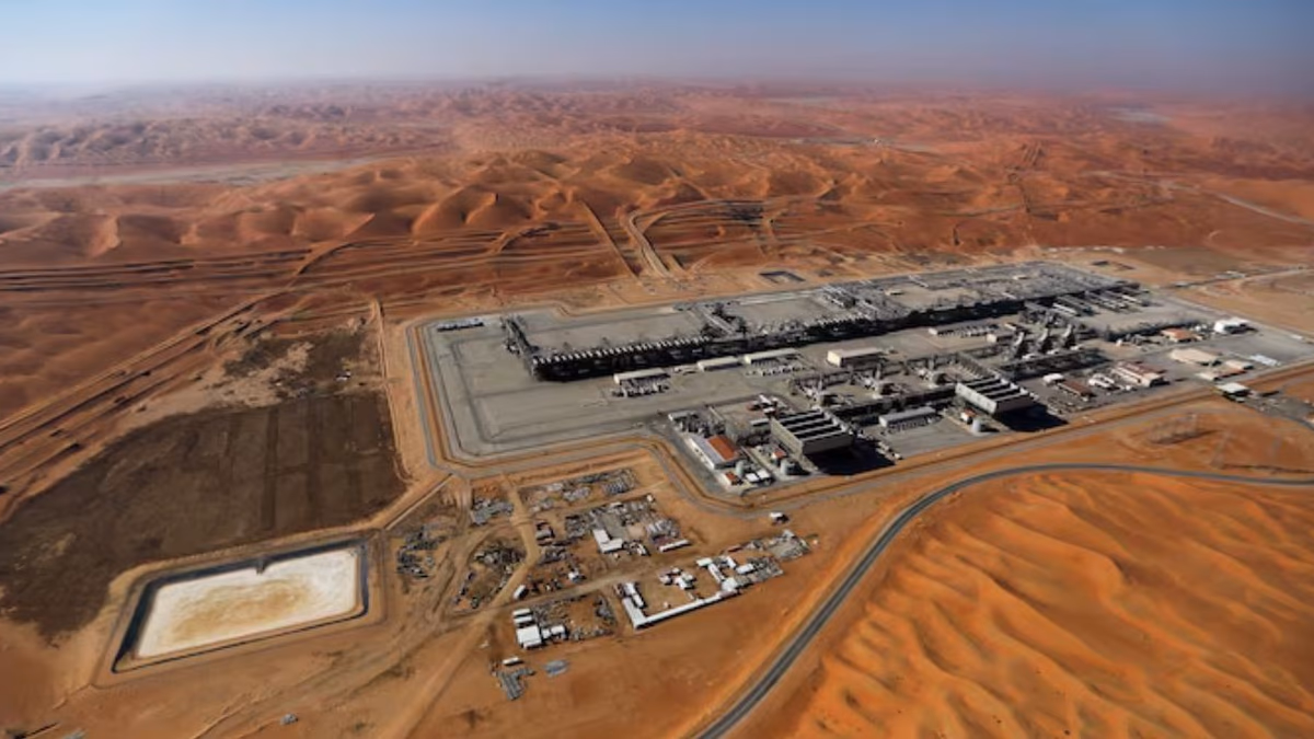Reducción histórica: Arabia Saudita reduce suministro de crudo a China