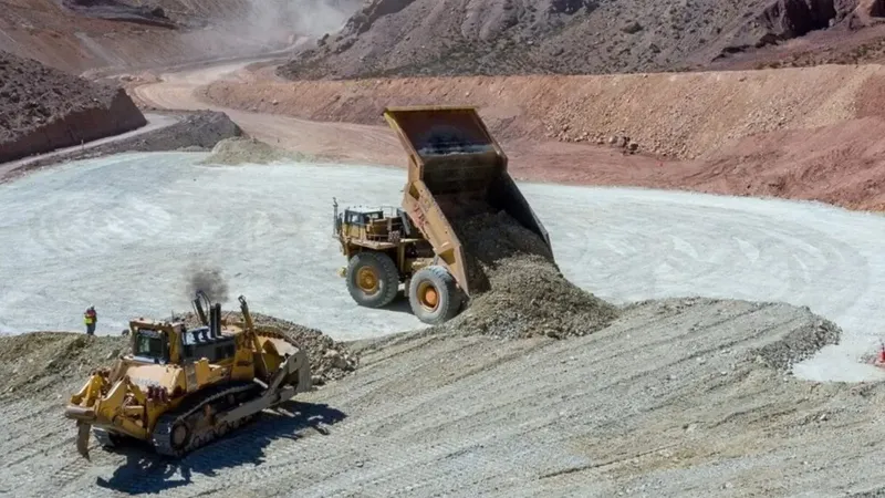 Relaves secos de cobre: propuesta académica apunta a reducir consumo hídrico y riesgos ambientales en la minería