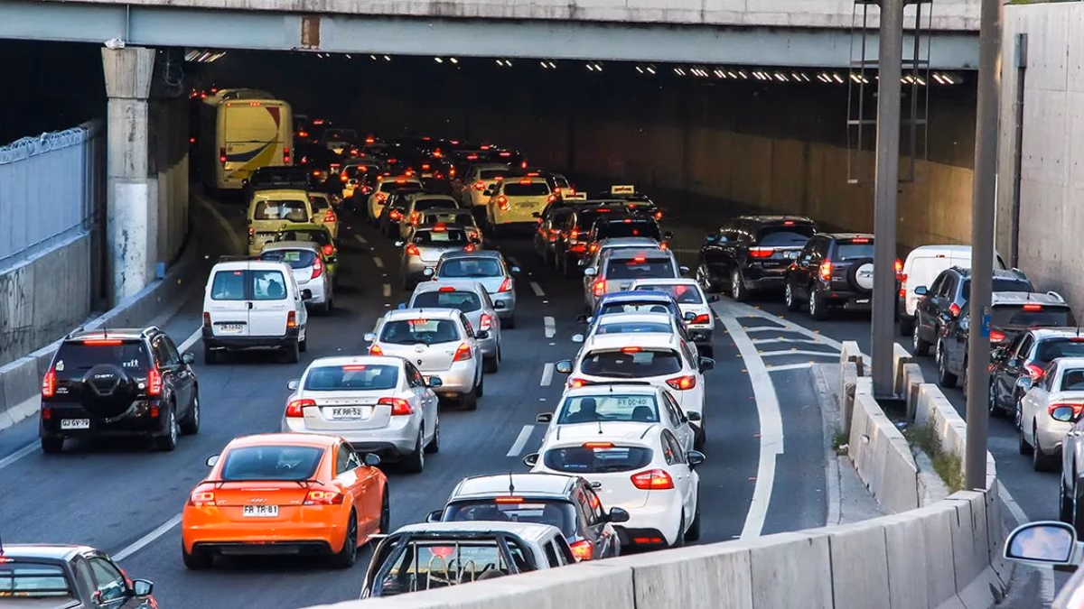 Restricción vehicular en Santiago: ¿Qué automóviles y motocicletas serán afectados?