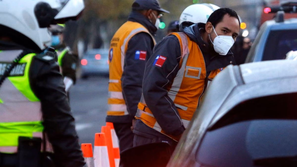 Restricción vehicular, lunes 14 de agosto: autos y motos que no pueden circular