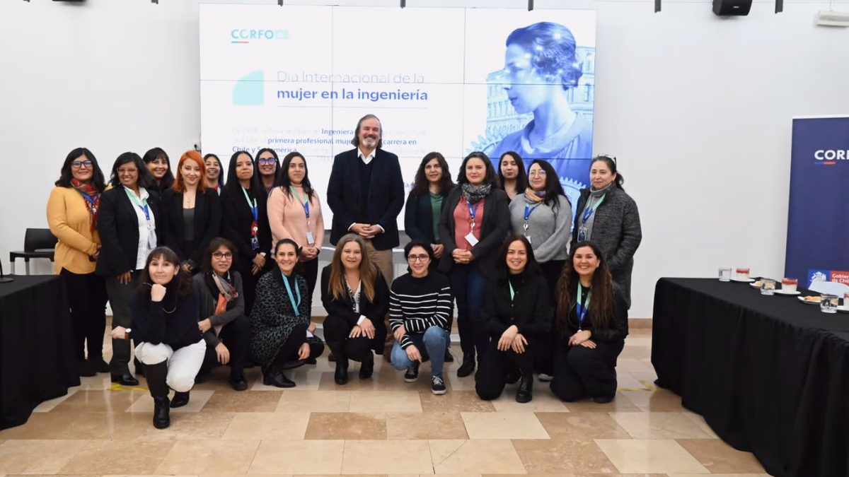 Reunión Corfo: Mujeres ingenieras celebran el Día Internacional de la Mujer en la Ingeniería