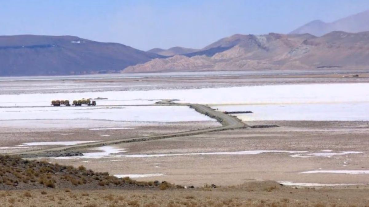 Rio Tinto a punto de asociarse con Codelco en extracción de litio