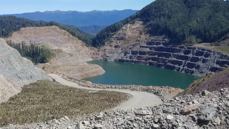 Rua Gold reporta altas leyes en Reefton y amplía el potencial del distrito