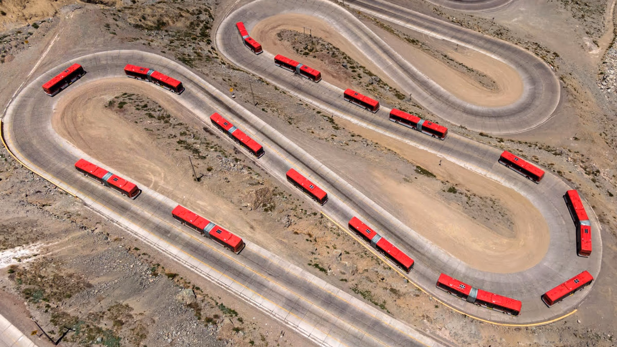 Santiago recibe 566 buses Volvo para la Red Metropolitana de Movilidad