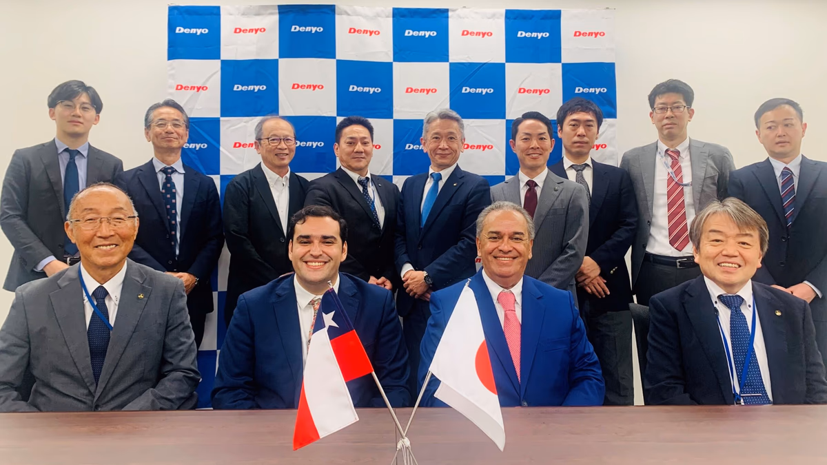 Schwager firma convenio con empresa japonesa para impulsar minería en el cono sur