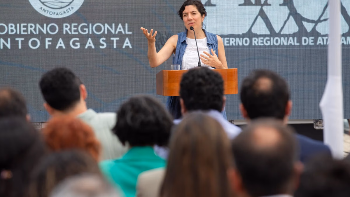 Se inaugura el Instituto Nacional de Litio en Antofagasta.