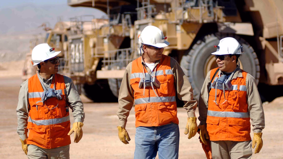 Sector minero recupera 34 mil empleos en últimos 12 meses y crece ocupación femenina