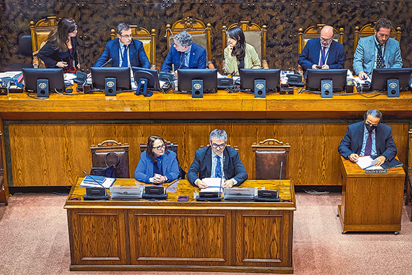 Senado aprueba royalty de 46,5% a grandes mineras con amplio apoyo de la oposición