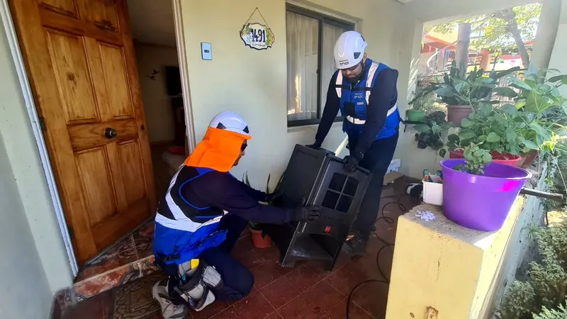 Seremi de Medio Ambiente de la RM autoriza recambio de estufas a leña en sectores de las regiones de Valparaíso y de O’Higgins