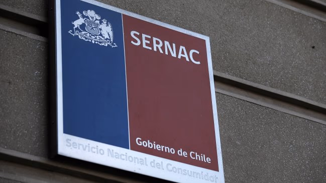 SERNAC busca incorporar personal en la Región Metropolitana con sueldos que superan los $4.000.000