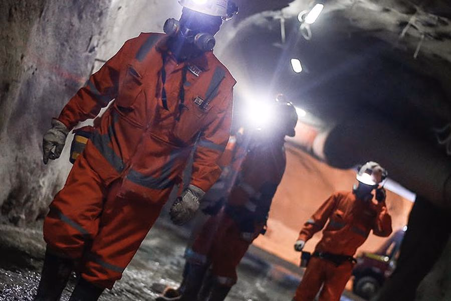 Sindicatos de la división Andina de Codelco rechazan oferta de la empresa e inician huelga