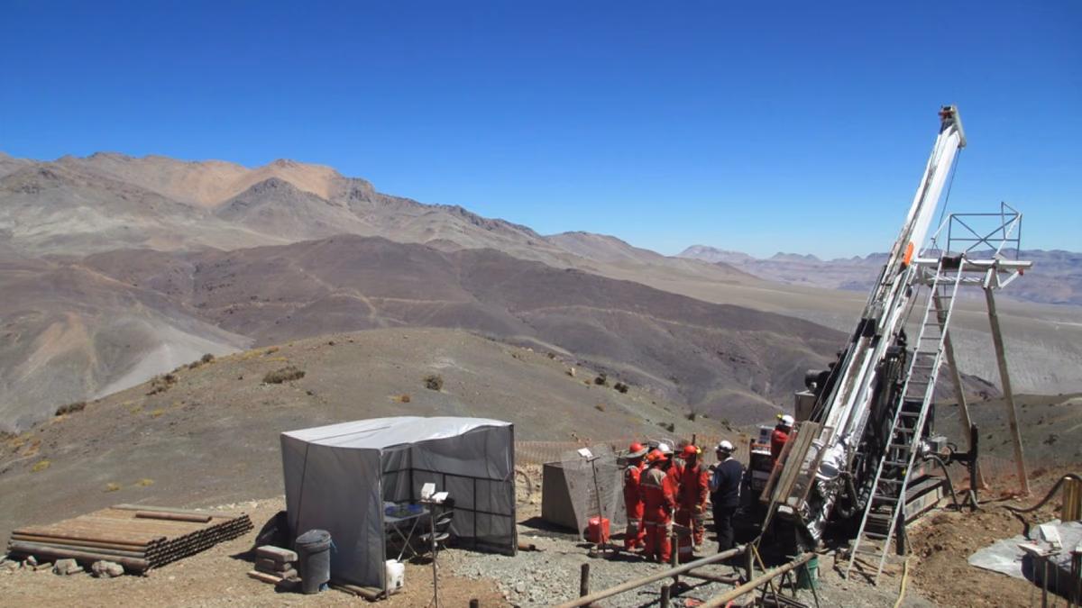 Solis Minerals anuncia inicio de perforación, proyecto de cobre Mostazal Chile