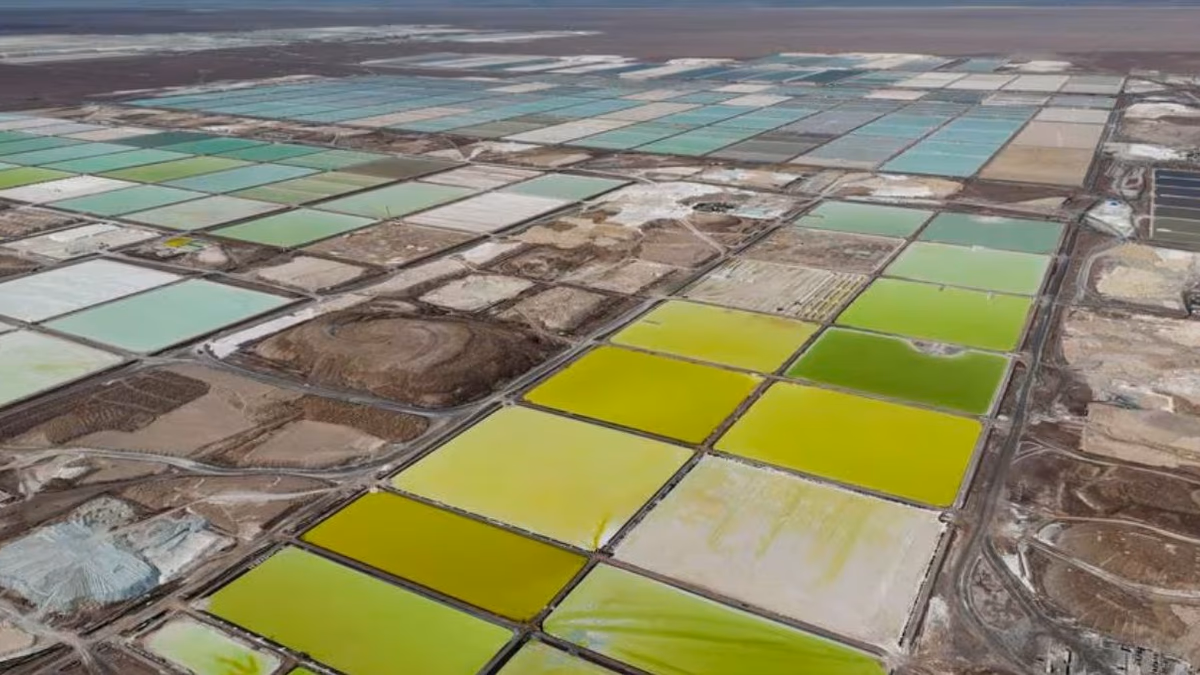 SQM engrosa sus inventarios mientas bajan los precios del litio