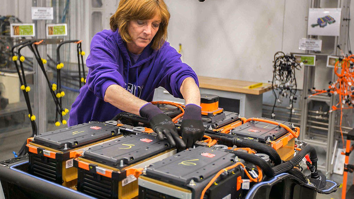 SQM proveerá hidróxido de litio a firma británica para producir 500.000 baterías para autos eléctricos