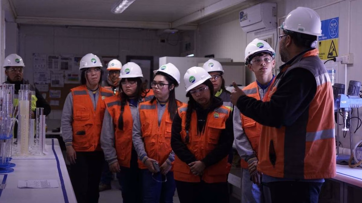 SQM Yodo Nutrición Vegetal y ENGIE abrieron sus puertas para la comunidad escolar de Tocopilla
