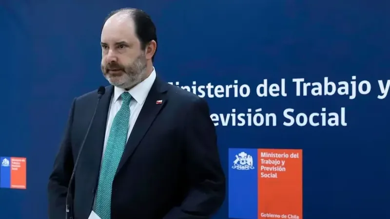 Subsidio al empleo: Gobierno proyecta aporte cercano al 10% del salario mínimo y abre debate por su impacto real