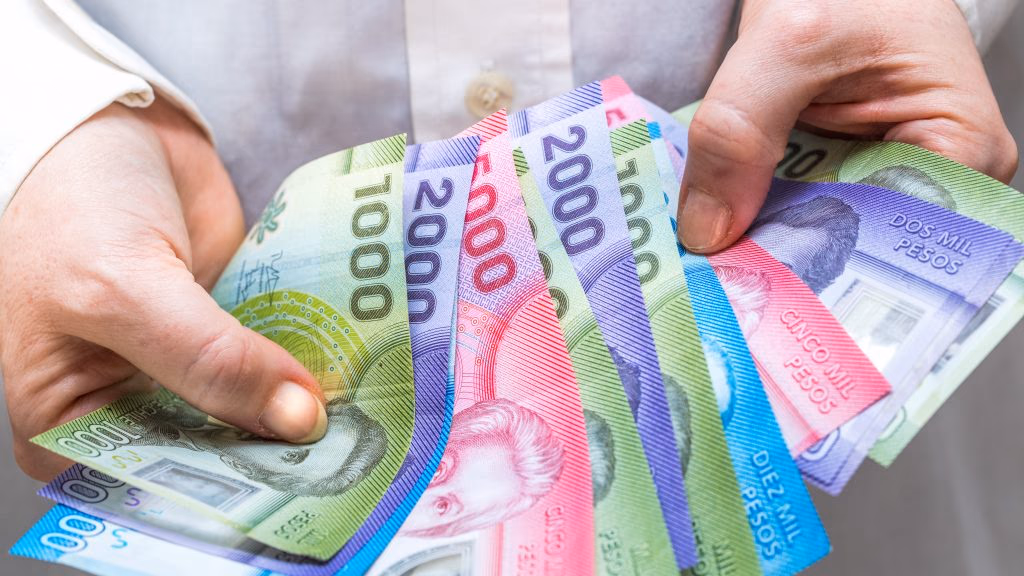 Sueldo mínimo en Chile: ¿A cuánto llegaría desde enero de 2023?