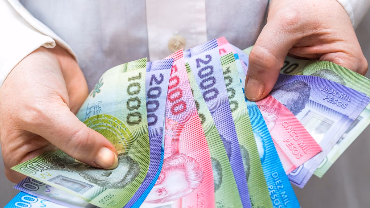 Sueldo mínimo en Chile: Esta es la fecha en que volverían a aumentar los salarios