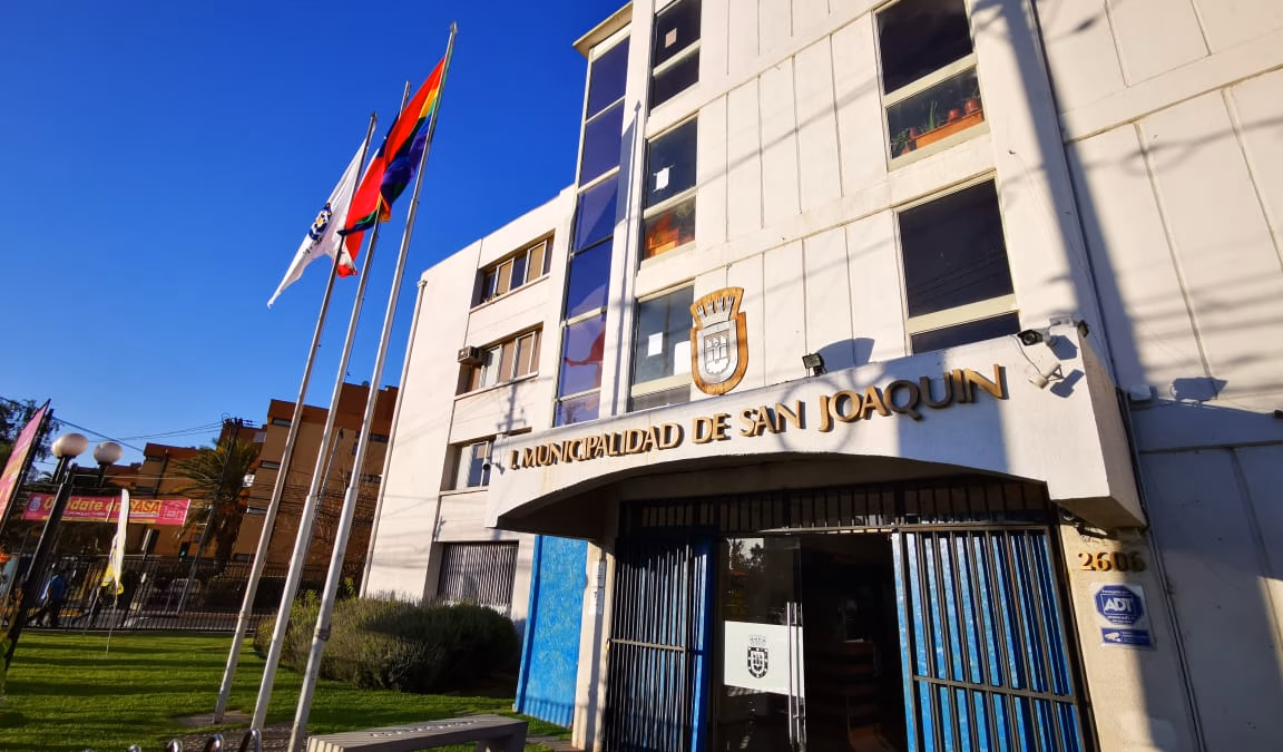 Sueldos de hasta $1 millón en Municipalidad de San Joaquín: Conoce las ofertas y requisitos