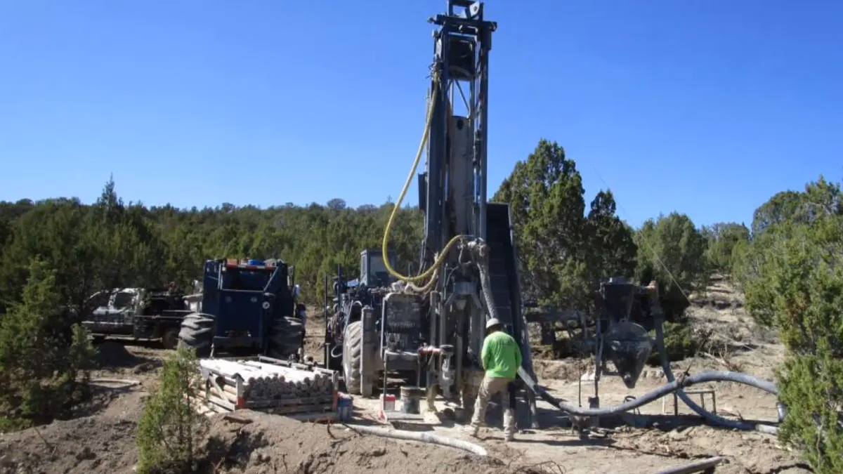 Surge Battery Metals comienza el programa de perforación de otoño