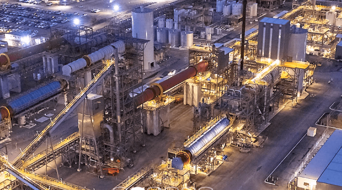 Tianqi más allá de SQM: busca invertir en Chile en toda la cadena de valor de baterías de litio