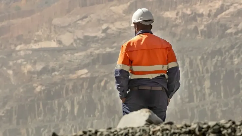 Trabaja en Minera Escondida: 79 vacantes en contratistas y servicios que están moviendo turnos 7×7