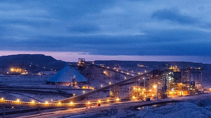 Trabajadores de mina Cerro Colorado rechazan oferta de BHP y se abre el camino a huelga