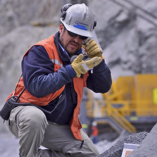 Trabajar en AngloAmerican en Chile, principios y valores de una empresa de Clase Mundial