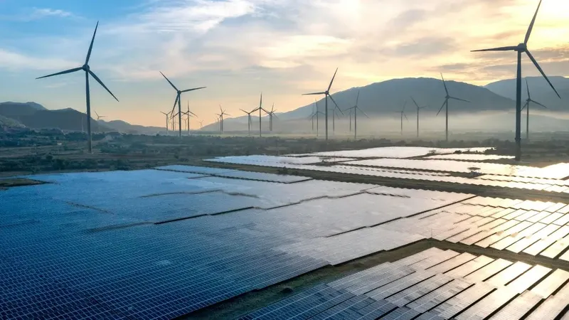 Transición energética en Chile: 38% solar y eólica en 2025 y el cuello de botella que ahora define la carrera
